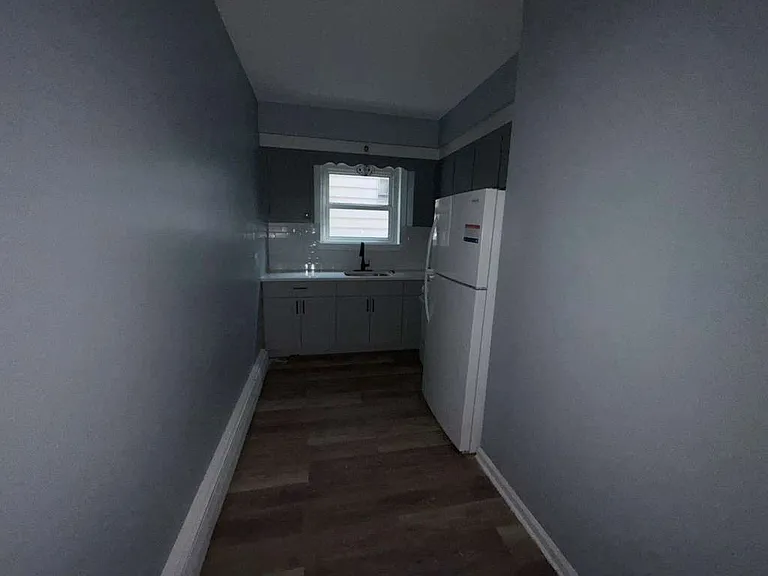 293 Parker St #7 — Photo 15