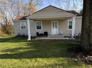 880 E Caston Rd, Uniontown, OH 44685