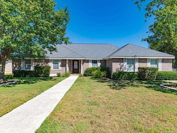 112 Alexandria, La Vernia, TX 78121