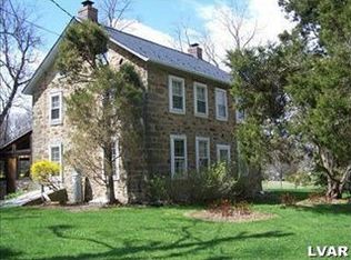 2479 E Scenic Dr, Bath, PA 18014