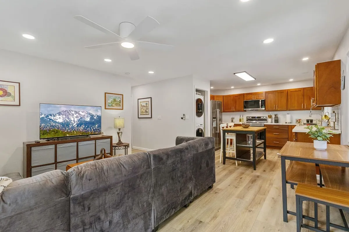 Building Photo - 930 Maunawili Cir
