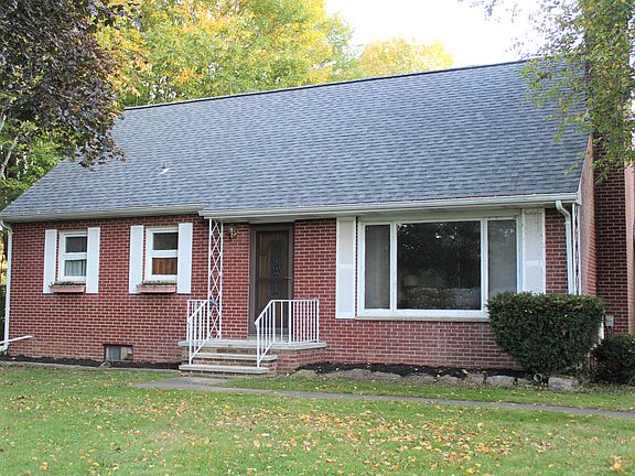 2nd image of 3685 Bonnie Ln