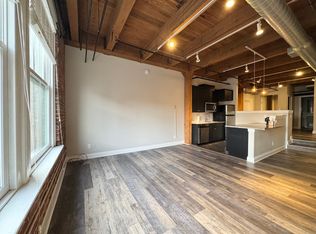 706 Broadway Blvd APT 404, Kansas City, MO 64105