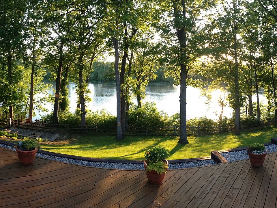 2nd image of 24761 W River Rd