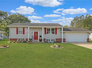 1806 Garfield Ave, Charleston, IL 61920