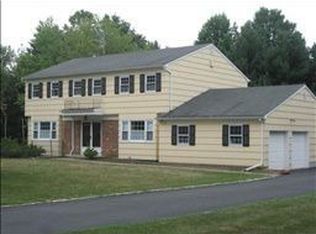 11 Raskin Rd, Morristown, NJ 07960