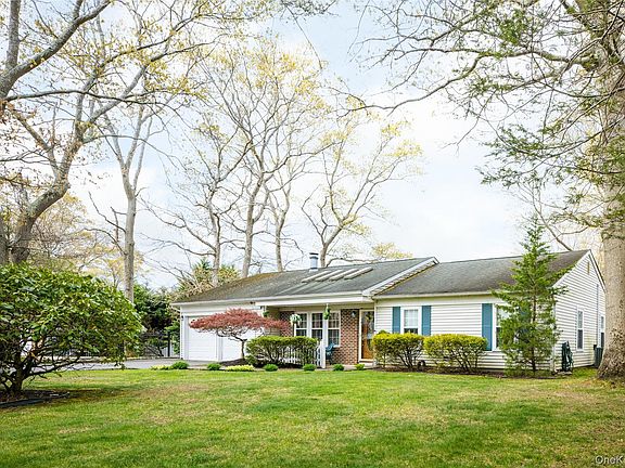 3rd image of 4 Mount Oak Place