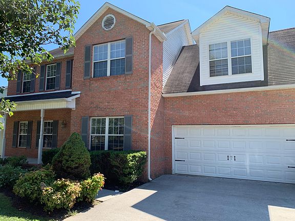 2nd image of 1843 Cedardale Ln