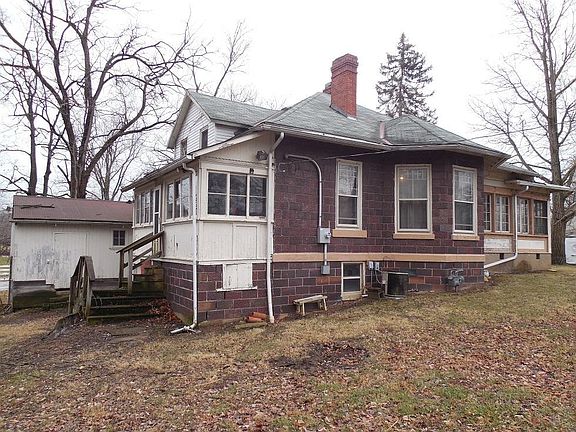 3rd image of 80 E Olentangy St