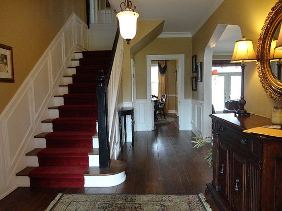 3rd image of 1415 Griffith Ave