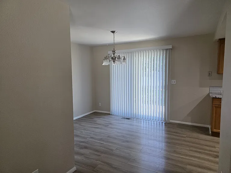 10373 W Lupine St — Photo 3