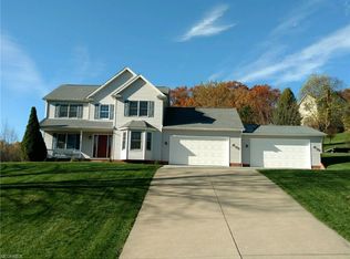 2198 Willow Glen Dr NW, Dover, OH 44622