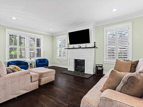 5th image of 2456 Dauphin St
