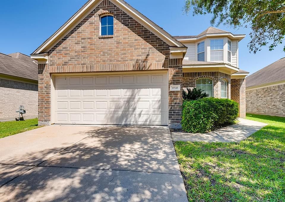 1st image of 19546 Hickory Meadow Ln