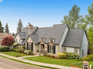 5565 Summit St, West Linn, OR 97068