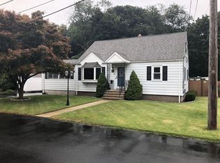 2 Granite Ct, Peabody, MA 01960