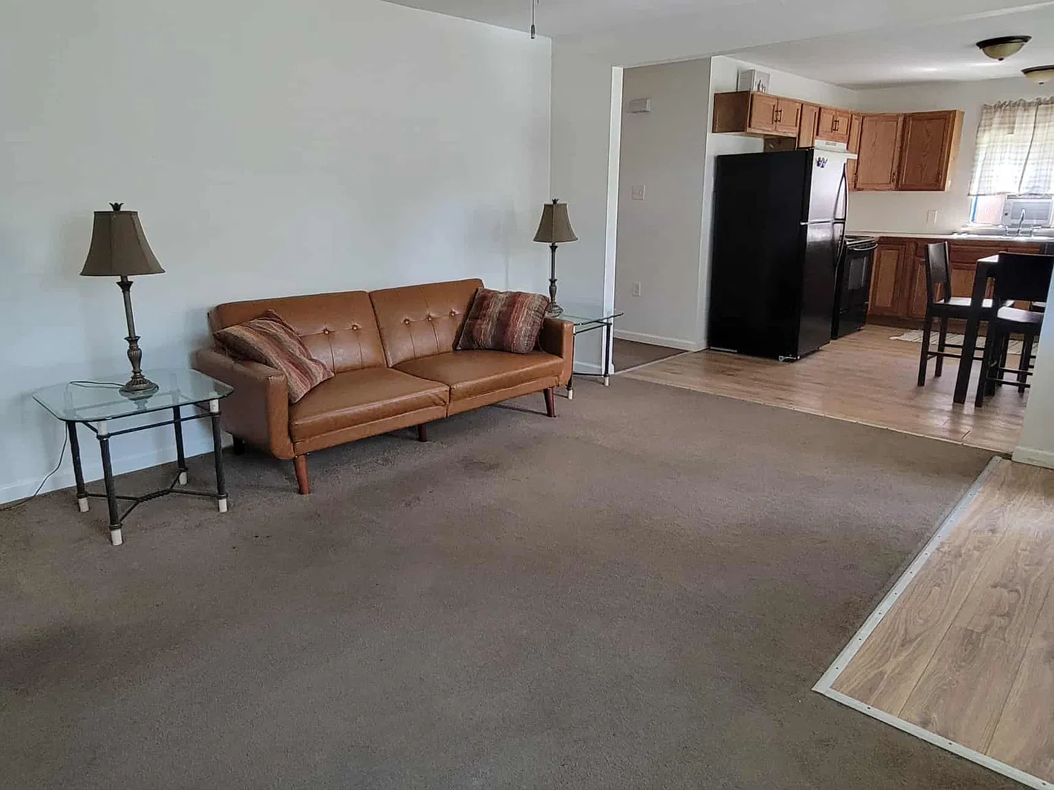2 bed, 850 sqft, $1,195 — Photo 4