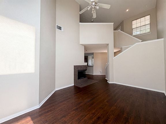 3rd image of 1414 Kingston Pl
