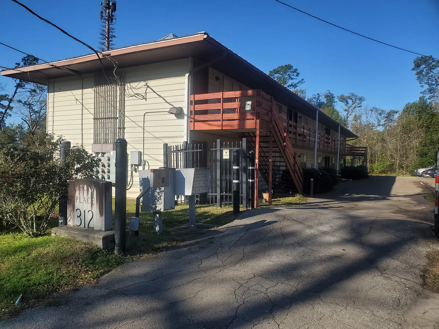 1 bed, 484 sqft, $695 — Photo 2
