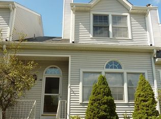 433 Chapman Ct, Hackettstown, NJ 07840
