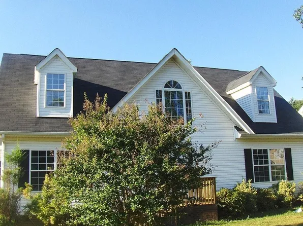 106 Mallard Creek Dr, Graham, NC 27253