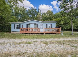 6831 Springfield Rd, Wadesville, IN 47638