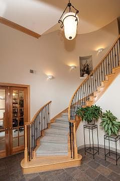 5th image of 2652 Brookside Dr