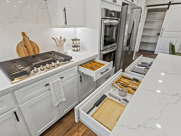 13002 Halwin Cir — Photo 35