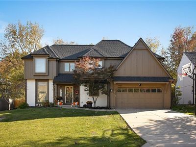 9005 W 115th Ter, Overland Park, KS, 66210