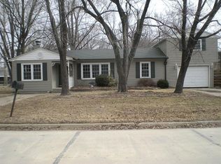 107 Highland Rd, Coffeyville, KS 67337