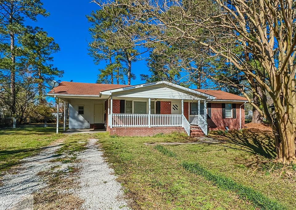 1st image of 305 Woodview Dr