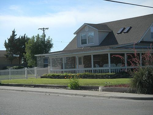 1st image of 1702 W Washington Ave