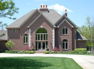 10646 Walnut Creek Dr W, Carmel, IN 46032