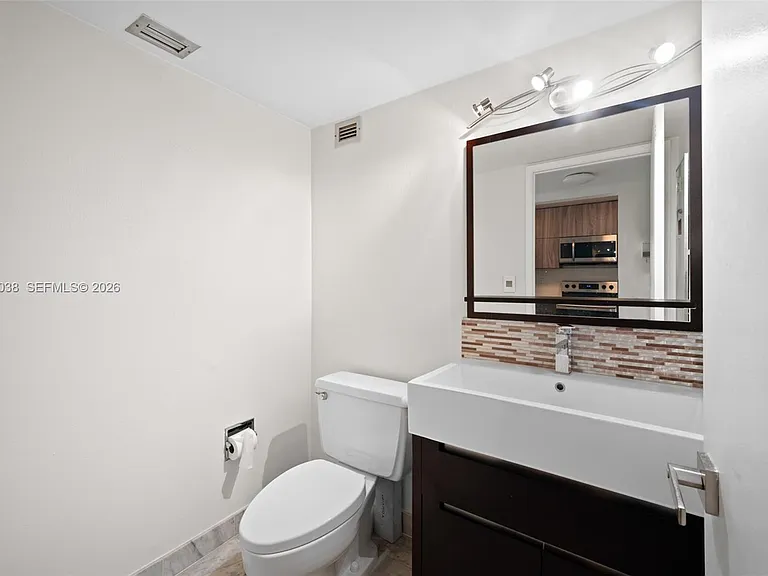 1901 Brickell Ave #B2004 — Photo 8