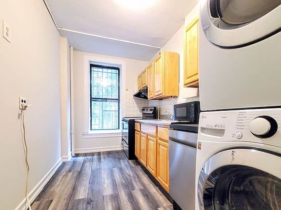 2nd image of 384 Saint Johns Pl #1B