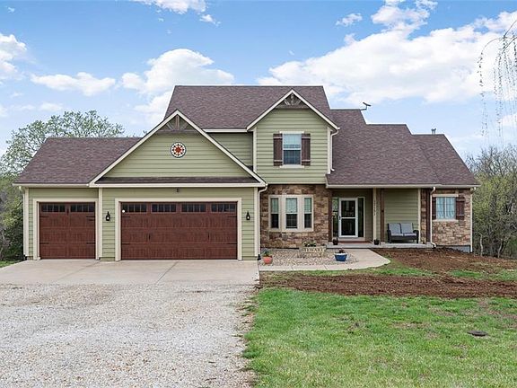 2nd image of 17151 Feather Ln