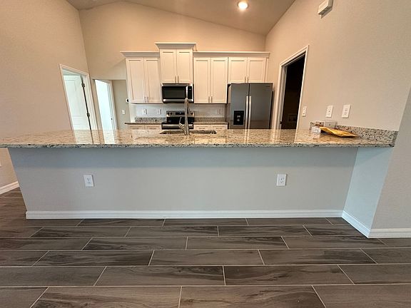 4th image of 2633 NW 4th Ave
