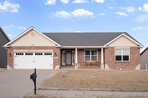 2617 Lauren Lake Dr Photo 1