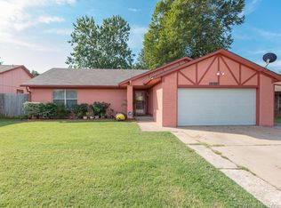 12132 E 29th Ct, Tulsa, OK 74129