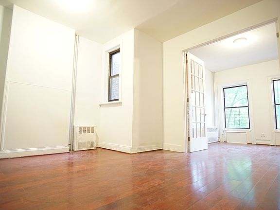4th image of 1492 Bedford Ave APT 2B