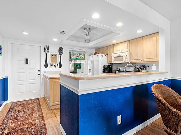 4th image of 8537 Charter Club Cir Unit 4