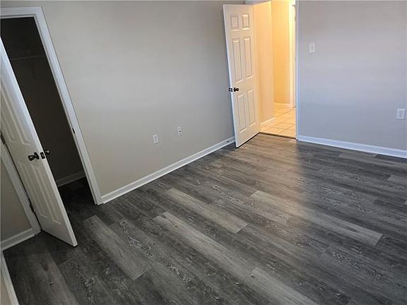 3rd image of 3325 Golden Dr APT C