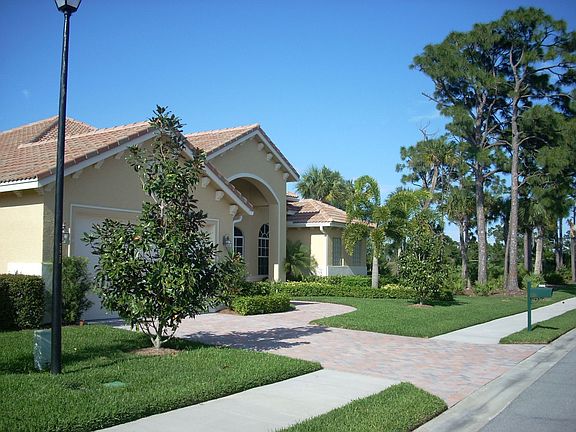 2nd image of 9306 Briarcliff Trce