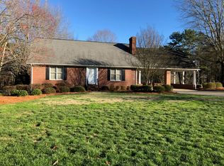 2509 Country View Dr, Lexington, NC 27292