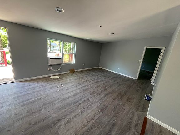 2nd image of 198 Carrol Dr
