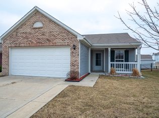 1438 Bluestem Dr, Greenwood, IN 46143