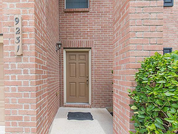 2nd image of 9231 Delmont Park Ln