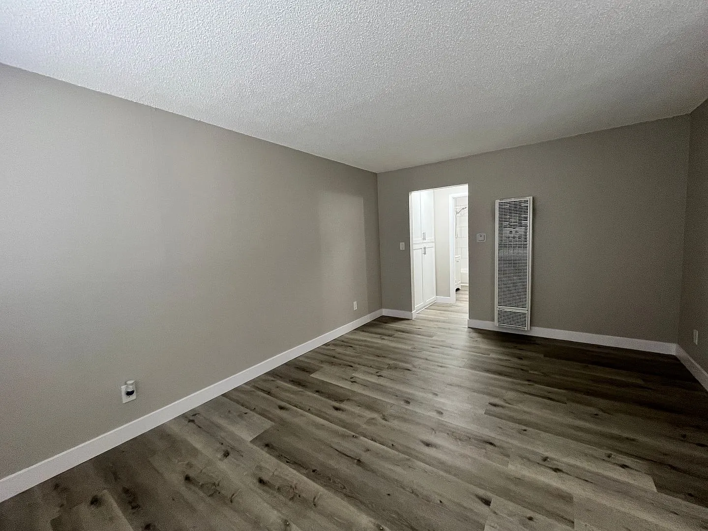 0033 BERRO ASSETS BUILDING — Photo 2