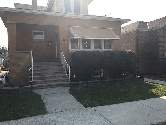 2nd image of 3257 S 59th Ct