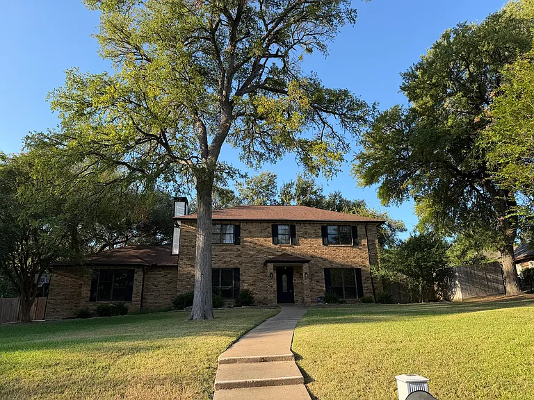 506 Pecos Trl — Photo 3